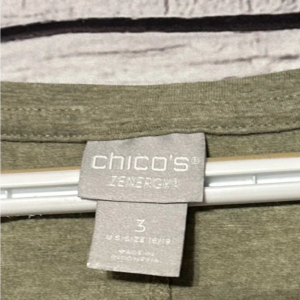 Chico’s zenergy Sage Green V-Neck Pocket Tee Size 3 (US 16–18) - Picture 2 of 5